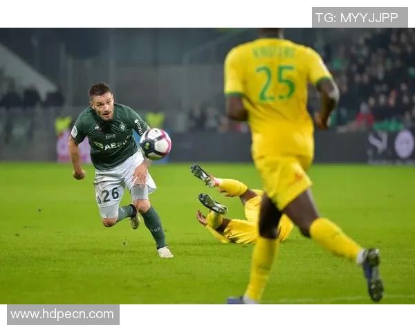 足球圣埃蒂安迎战奈梅斯期待精彩对决与激情时刻