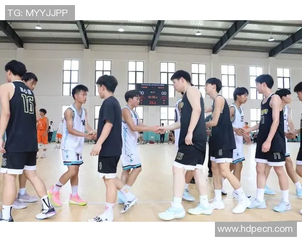 篮球技巧与战术的完美融合 如何在激烈比赛中提高个人与团队表现