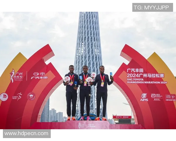 广州街舞队在城市马拉松中的拼搏故事与奋斗精神展现