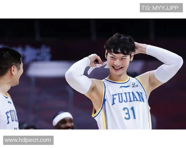 杭州篮球队近期状态分析与表现评估的全面解读与展望 杭州篮球队近期状态分析与表现评估的全面解读与展望